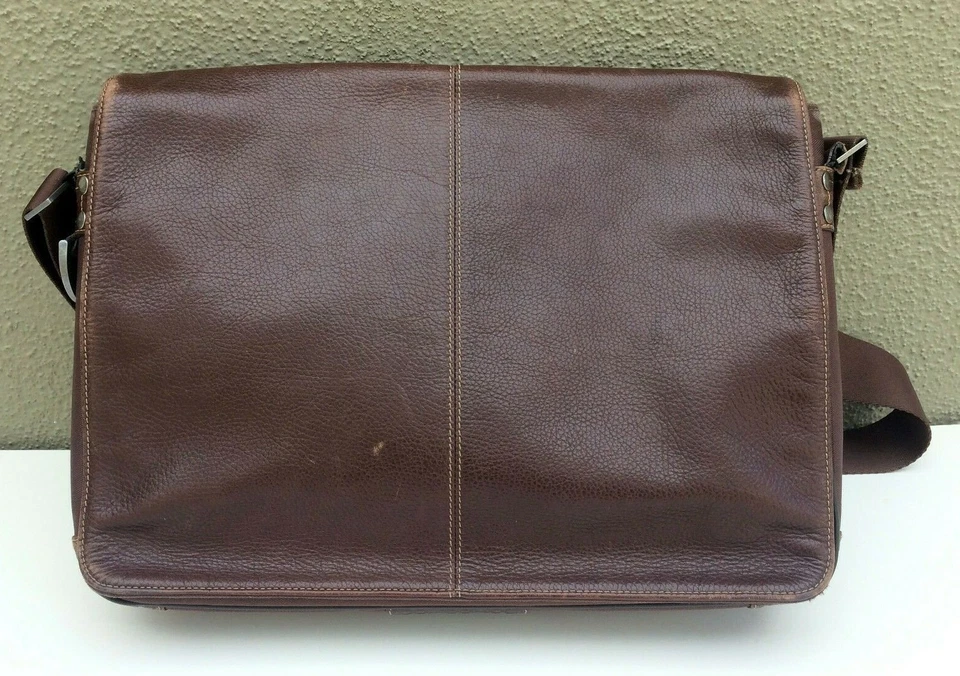 Boconi Marrón Cuero Garth Delgado Bolso Mensajero Bolso para Laptop con Correa para el Hombro Foto 2 de 4