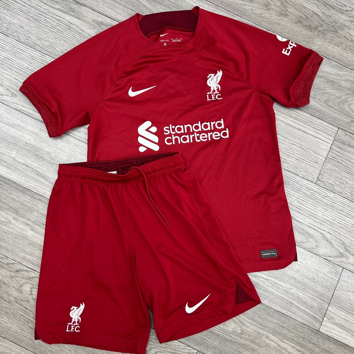 Liverpool 2022/23 Home Football Kit Soccer Jersey Shirt Shorts