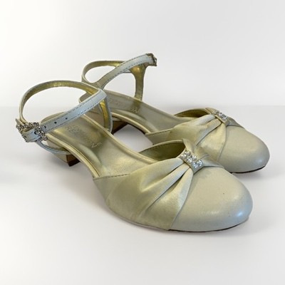 Kenneth Cole Reaction Girls 'What A Dress'' Ivory Closed Toe Leather Shoes