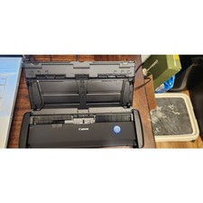 Canon P-215 Portable Document Scanner USB Pow...