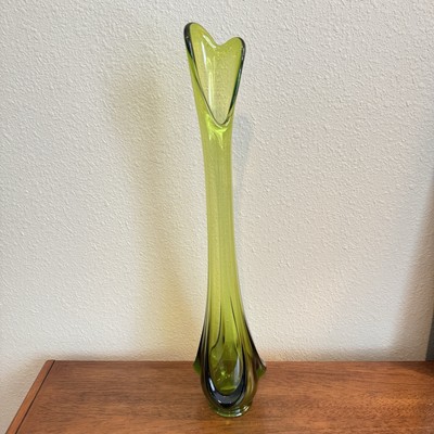 21'' Tall Vintage VIKING Glass 3-Drape Green Swung Vase MCM Heavy Round Base EUC