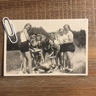 BDM Mädel Mädchen Frau Dame Maid Bevölkerung Helferin 8x5 5 Original Foto 2.WK