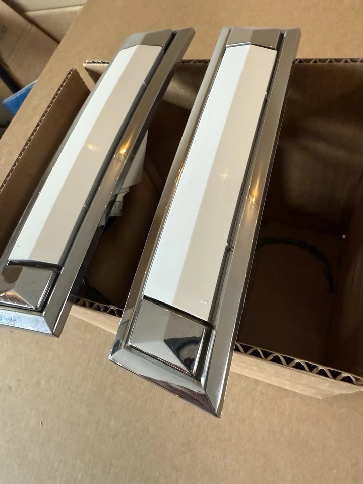 1988-1991 Mercury Grand Marquis Pillar Opera Light Passenger Driver OEM - Image 3 of 4