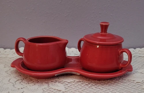 VG Fiesta Ware Creamer & Sugar w/ Lid & Tray Scarlet Red