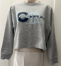 Calvin Klein CK Jeans Sudadera Recortada Gris S Manga Larga Letras Azules