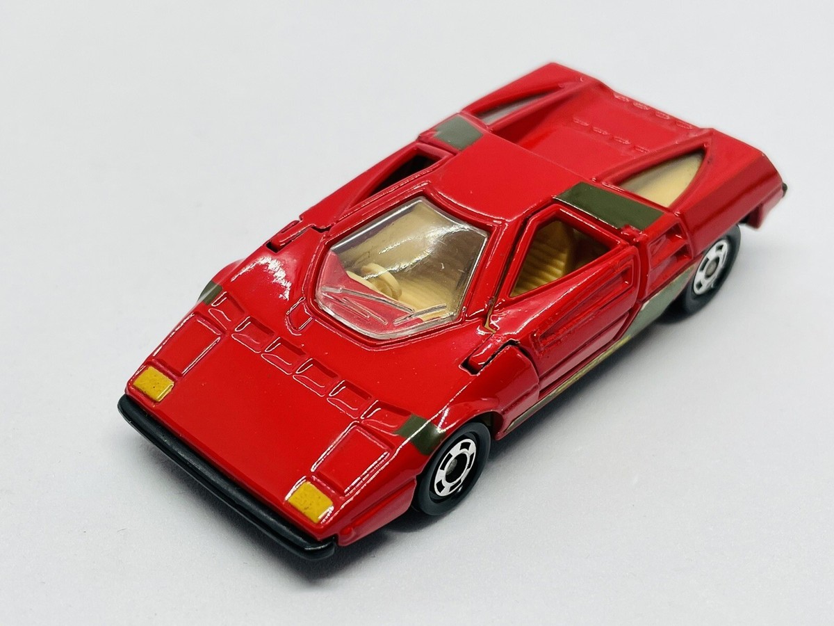 トミカ DOME-O 赤 1/60 商品番号46 6186vrhY2lL._UF350,350_QL80_.jpg