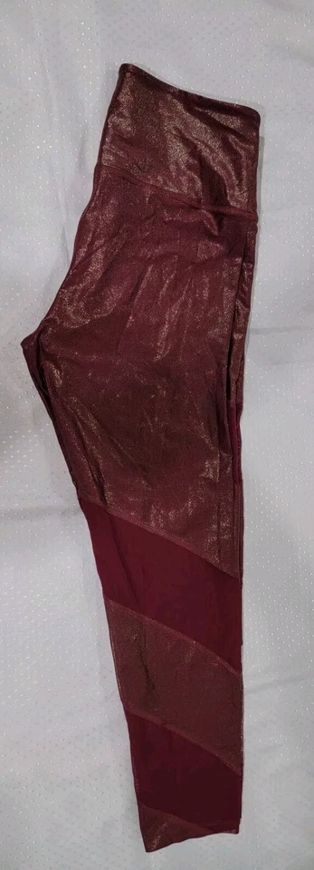 Victoria's Secret Pink Ultimate Workout Set Sz L Burgundy/Gold Shimmer - Image 3 of 4