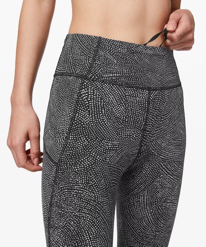 Lululemon Long Leggings Size 6 Black & Gray - Final LAP- Preowned - CHECK PICTUR - Picture 2 of 12