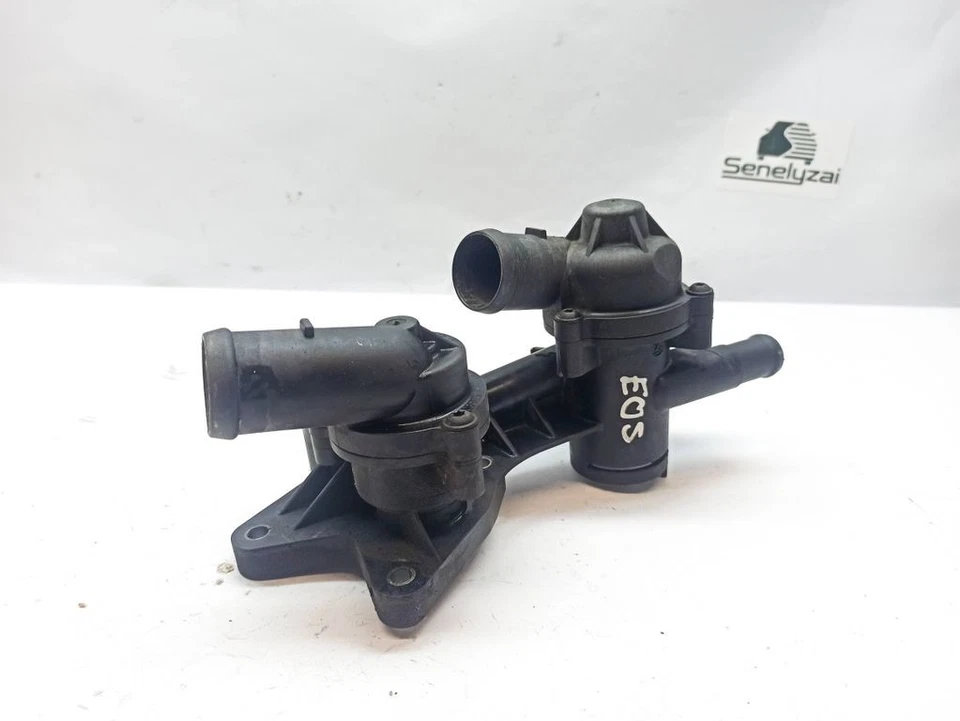 Volkswagen Eos 2010 Petrol Thermostat housing 03C121111 UKO15713 Foto 2 de 4