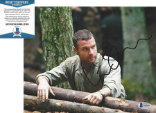 LIEV SCHREIBER SIGNED 'DEFIANCE' 8x10 MOVIE PHOTO ACTOR BECKETT COA BAS 