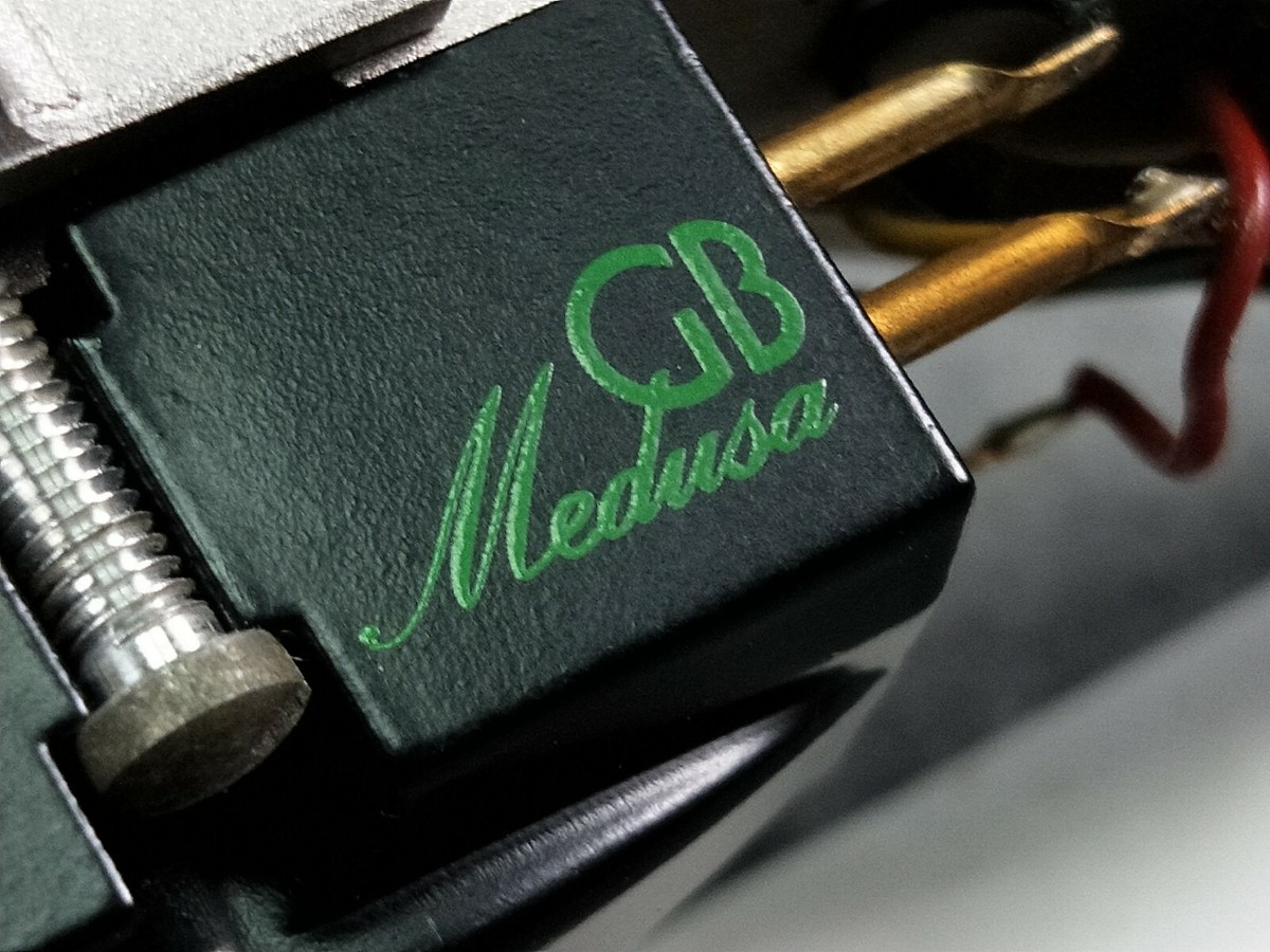 廃盤名機 GOLDBUG Medusa ヘッドシェル付 高音質MMカートリッジ 廃盤名機 GOLDBUG Medusa ヘッドシェル付 高音質MMカートリッジ