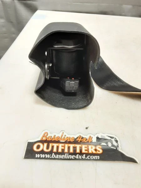Jeep TJ Wrangler Passenger Rear Seat Belt Retractor 2003 2004 2005 2006 61790 Foto 3 de 4