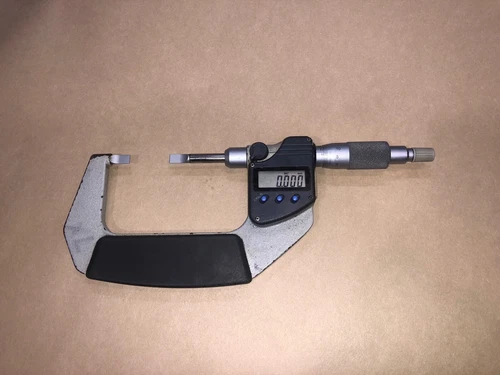 MITUTOYO DIGITAL BLADE MICROMETER 25-50MM 0.001MM NO. 422-231