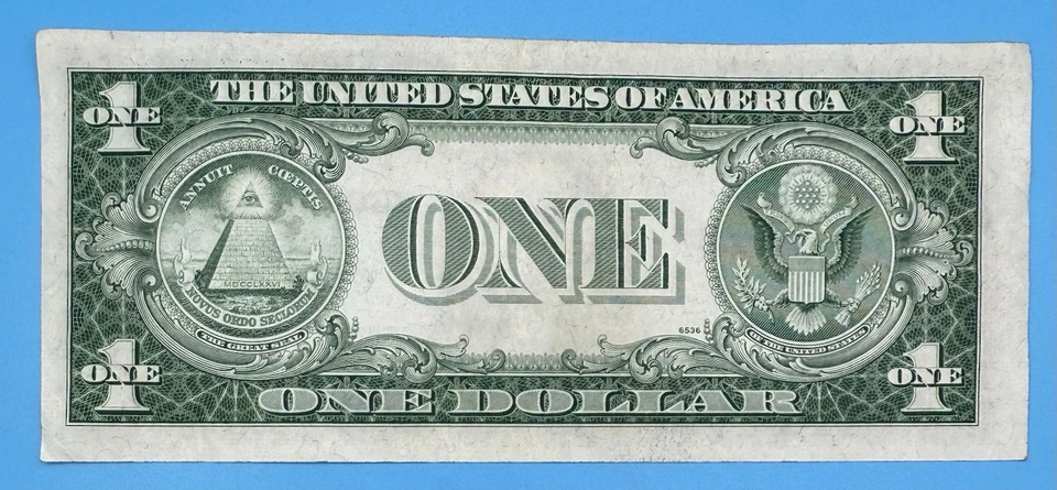 One Dollar 1935 F $1 Blue Seal Silver Certificate Note Serial: W 22561122 I - Image 2 of 2