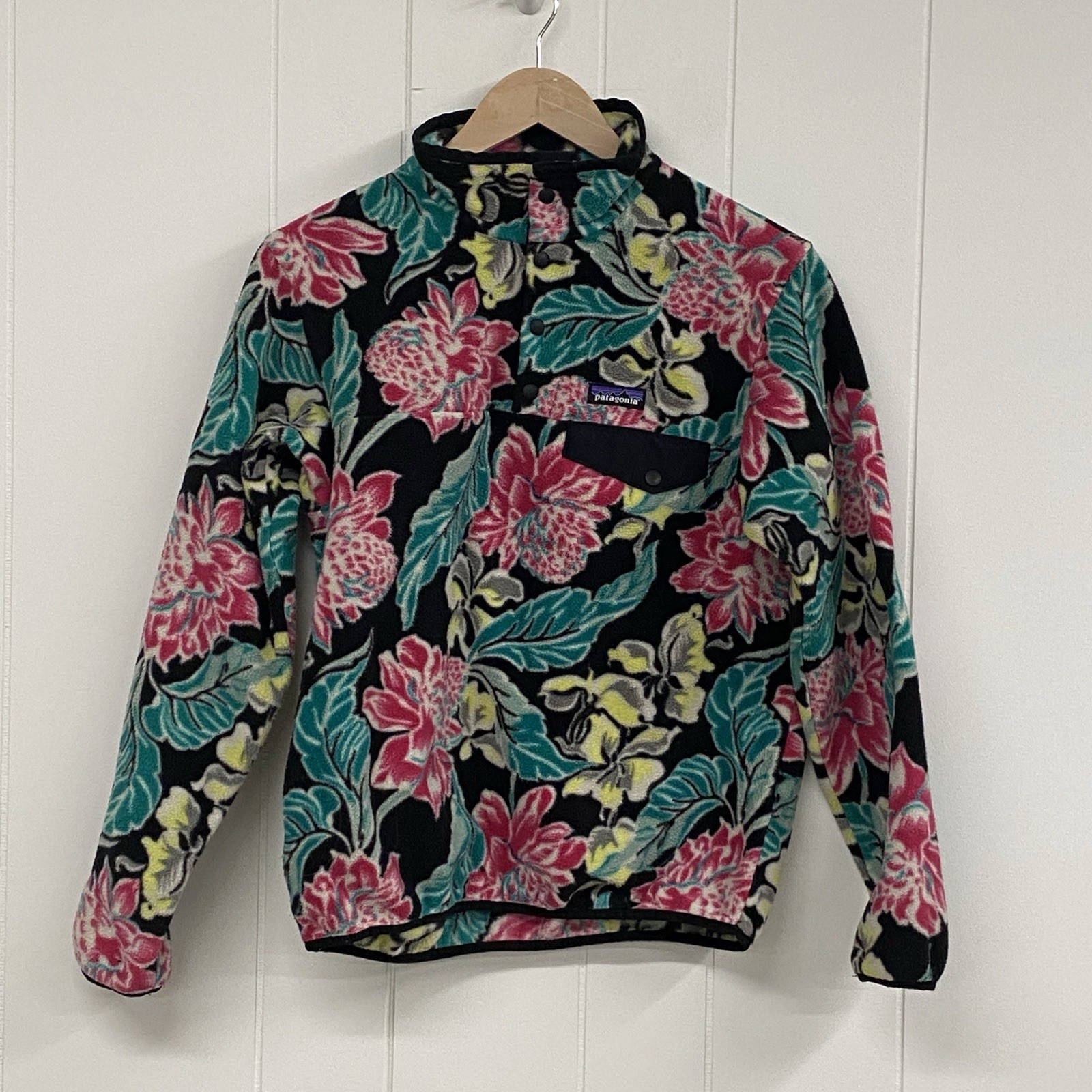 Patagonia Synchilla Snap-T Pullover Women's M Fleece Manoa Hawaiian Floral 25455
