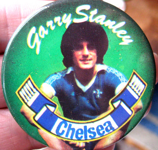 GARRY STANLEY CHELSEA FOOTBALL player genuine vintage 1970s pin BADGE
