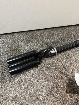 BaByliss Pro Porcelain Ceramic Triple Barrel Waver New