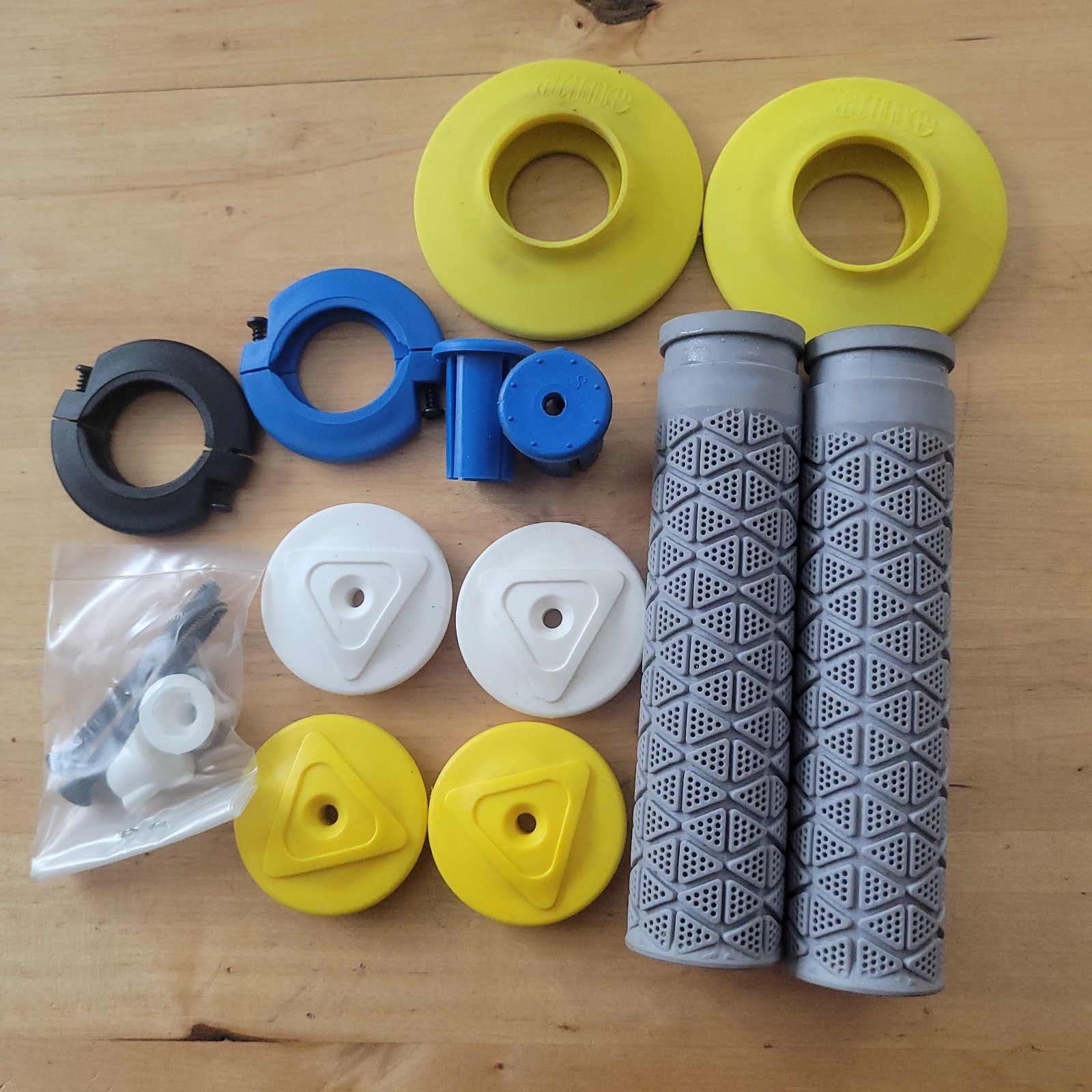 old School NOS  &  used  Ame Fini yellow grey  white  bmx bike grips