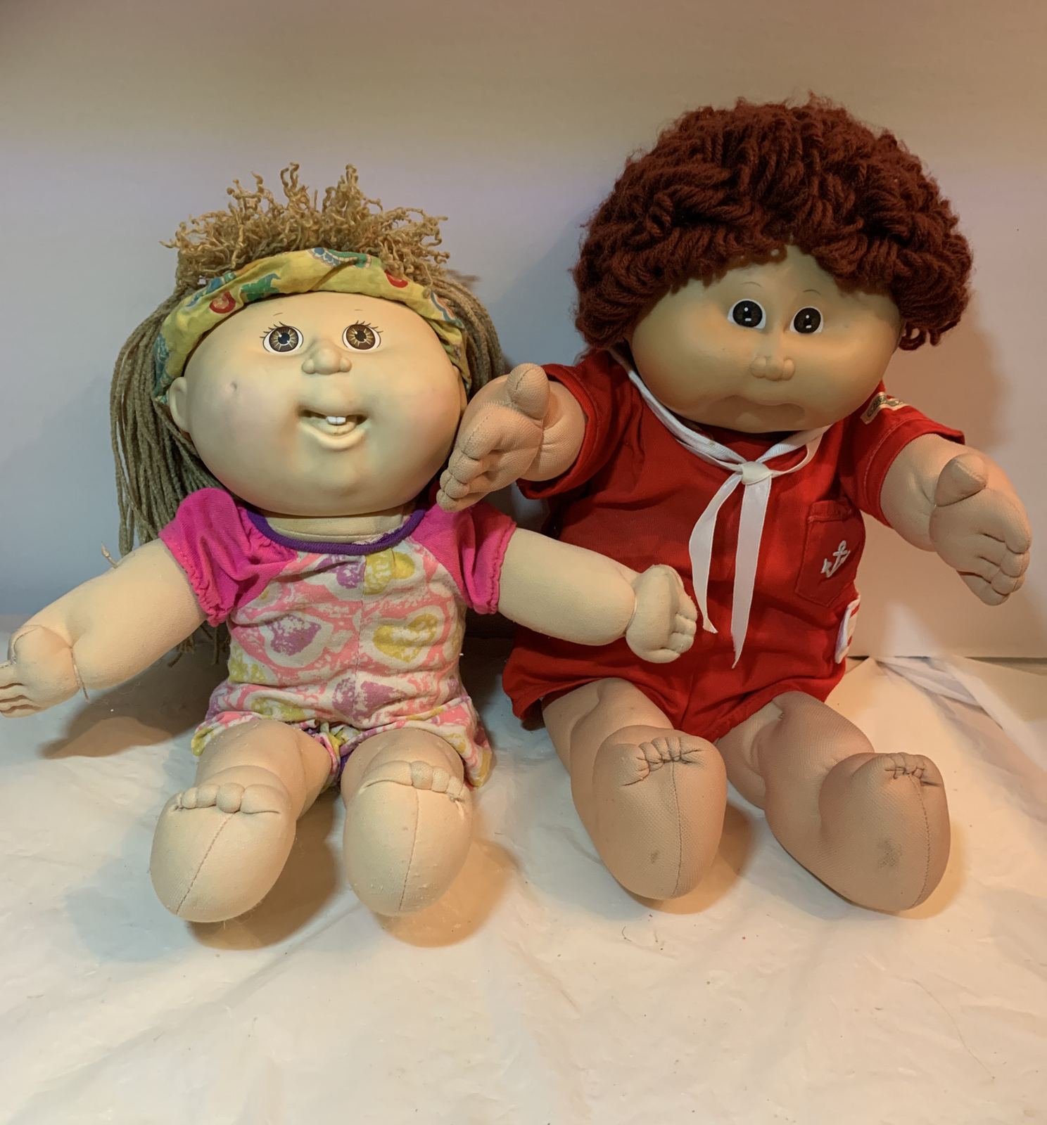 2 cabbage patch dolls. 82 & 90 Is 1st edition 1 with curly hair & 1 ￼￼  Crinkle | eBay