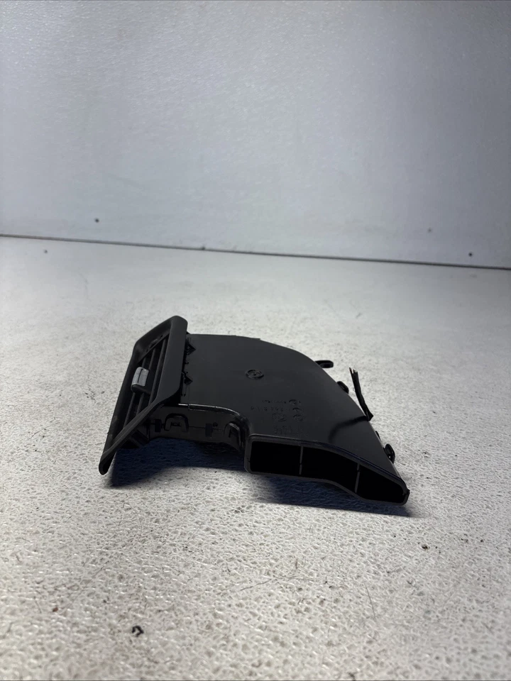 BMW 750i 750li F01 2009-2015 lado izquierdo pilar B rejilla de ventilación de aire 9113793 OEM. Foto 3 de 4