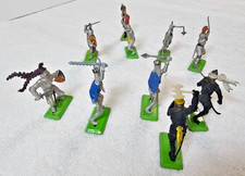 1971 Britains deetail Medieval Foot Knights Lot of 10 54 mm Made in England