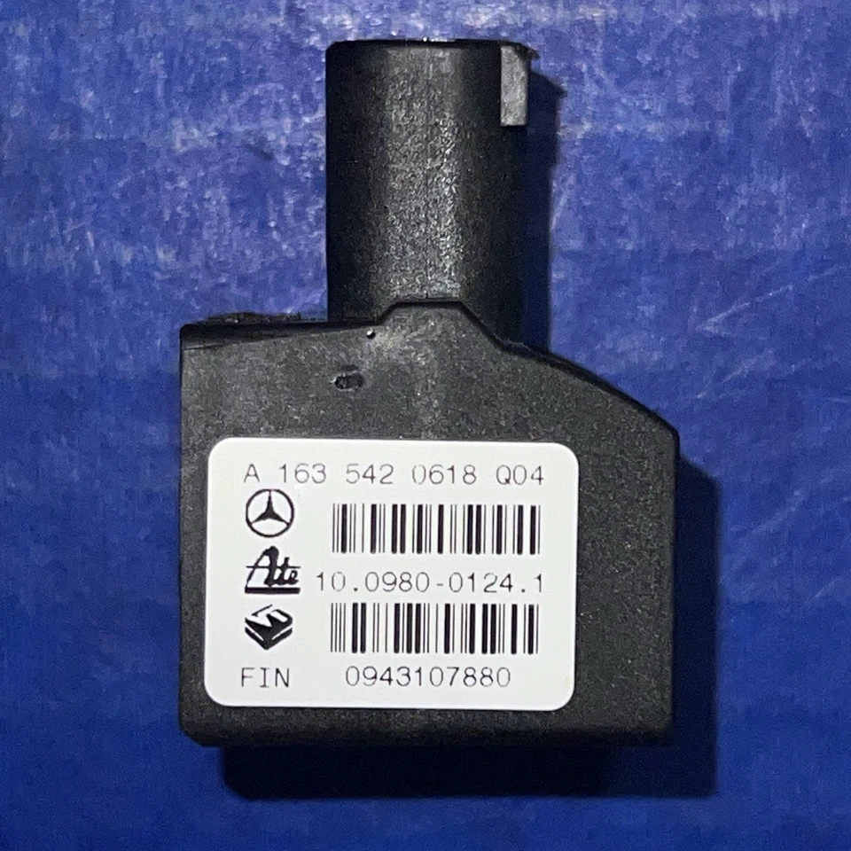 Chrysler Crossfire Yaw Rate Lateral Acceleration Speed Sensor Set 04-08 OEM - Imagen 2 de 2