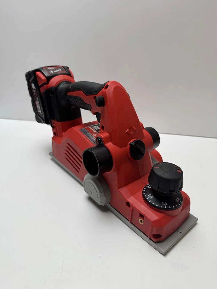 Milwaukee 18V Planer with 5Ah Battery And Charger - Image 4 of 4