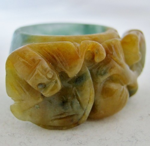Chinese Carved Green & Burnt Orange JADEITE Jade Ring with Bat, Peach & Ruyi - Picture 8 of 12