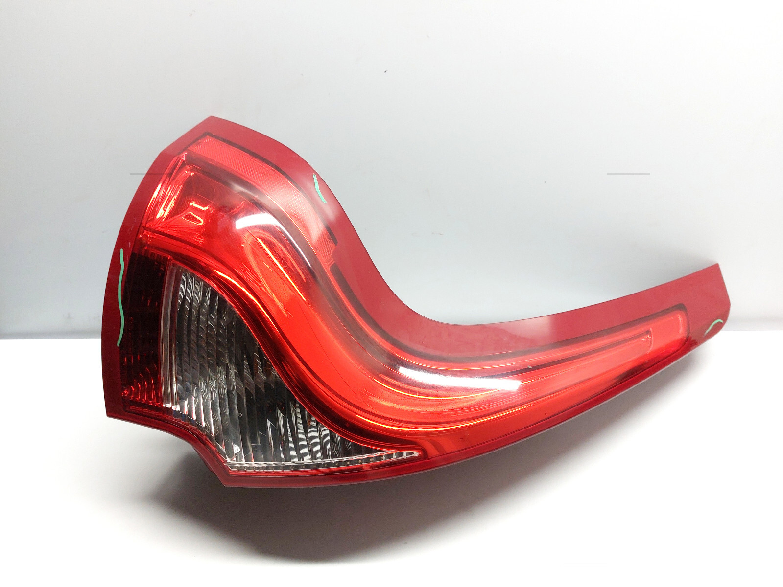 VOLVO XC60 2010 TAIL LIGHT REAR LEFT PASSENGER SIDE NEARSIDE 89075216