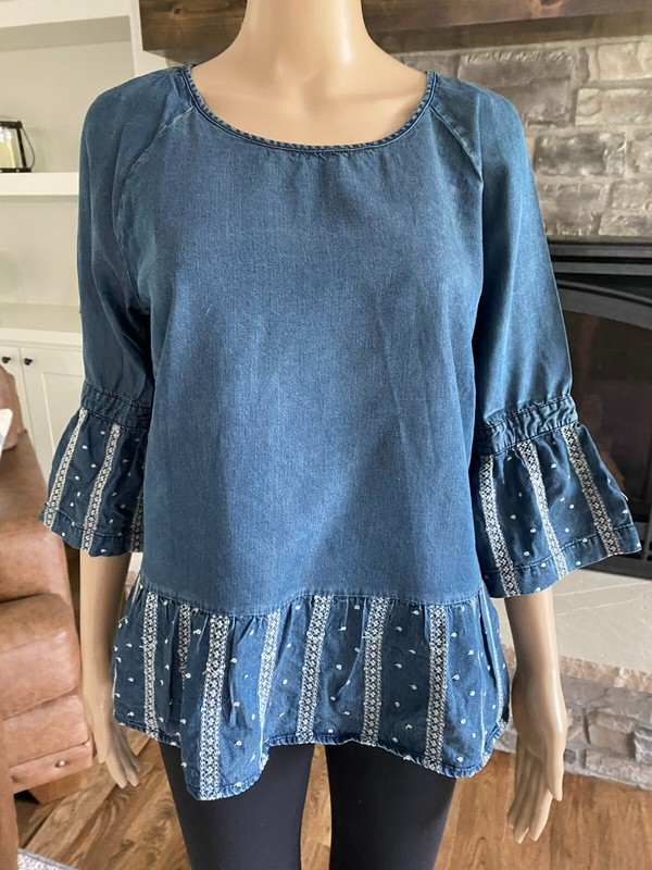 Downeast Women's Jean Embroidered Peplum Blouse Top Size L  - 017