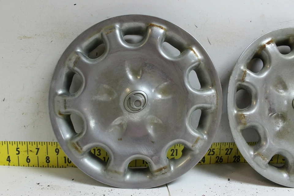 Juego de 3 tapacubos de 14" usados OEM cubiertas de rueda 1995-1997 Mazda 626 (3428) Foto 2 de 4