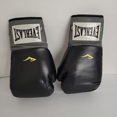 Boxing Gloves- Everlast EverFresh 16oz Training Boxing Gloves Black