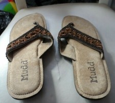 Ladies brown woven thong flip flop sandal size 8M from MUDD style Misty
