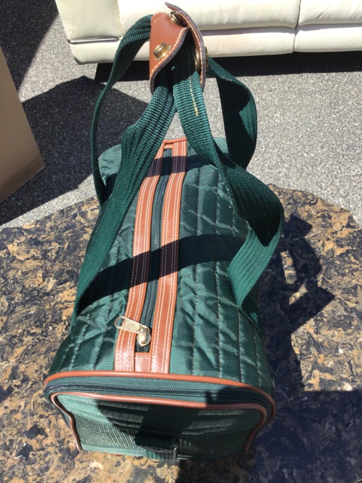 YBS Cat Kitten Soft Sided Carrier in sehr gutem Zustand Farbe Grün - Bild 2 von 4