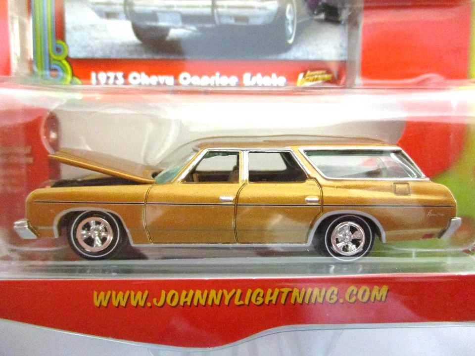 JOHNNY LIGHTNING - THOSE 70S CARS - 1973 CHEVROLET CAPRICE ESTATE STATION WAGON - Image 3 of 4