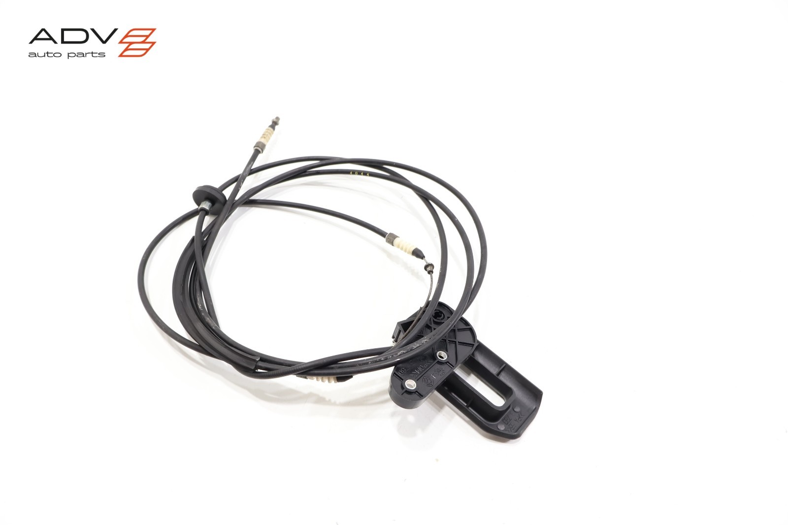 Maserati Ghibli S Q4 2014-2020 Engine lid release cable P/N 14930