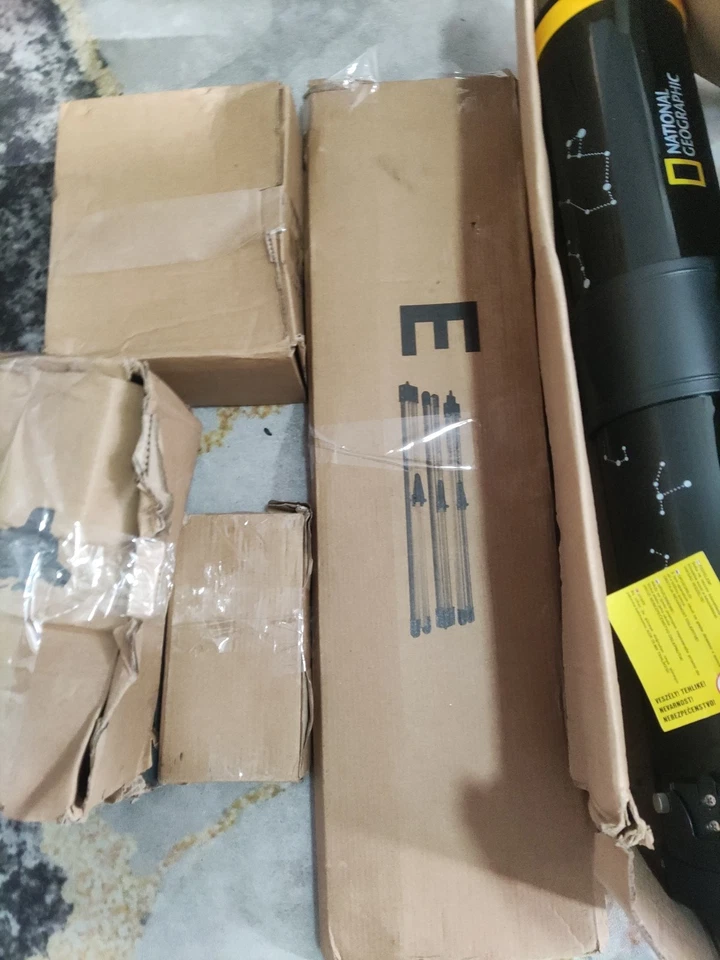 National Geographic Premium Telescope 76/700EQ . Brand New BOX DAMAGED  - Image 4 of 4