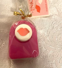 1996 Kiss Inkadinkadoo Paper Punch Confetti Maker.  Heavy duty 3/4" cut out New