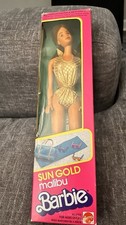 Mattel Sun Gold Malibu Barbie Doll 1983 MPN 4970 w/ Accessories, Box
