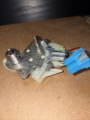 GM Automatic Transmission Manual Shaft Detent Lever with Shift Position Switch.