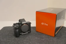 Sony Alpha a7R V 61.0MP Mirrorless Camera - Black