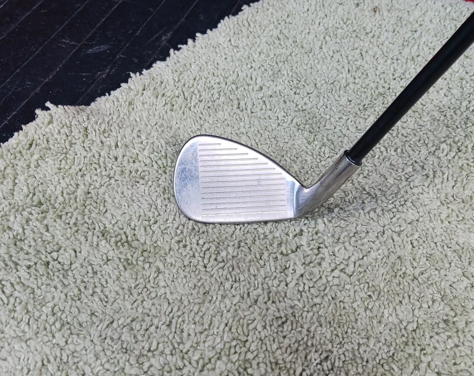 Adams Idea a4-os Pitching Wedge w/36" R-Flex YSQ-HL Graphite Shaft - Image 3 of 4