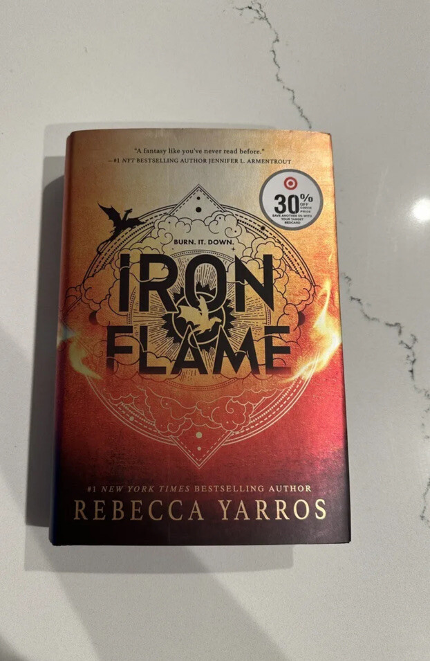 Iron Flame Sprayed Edges Book 1st Edition Rebecca Yarros Brand New