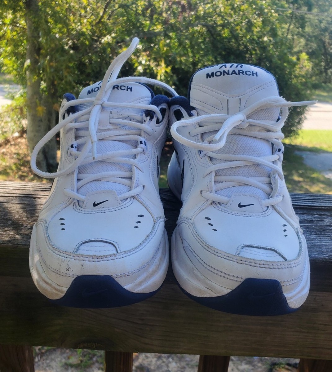 Nike Air Monarch IV Men display picture 1