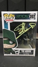 Autographed Funko Pop #207 - DC - Arrow - The Arrow, Stephen Amell  + C.O.A