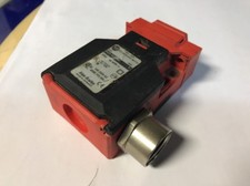 ALLEN BRADLEY KEY INTERLOCK SWITCH 802F-S62PM8 Series A FAST SHIPPING