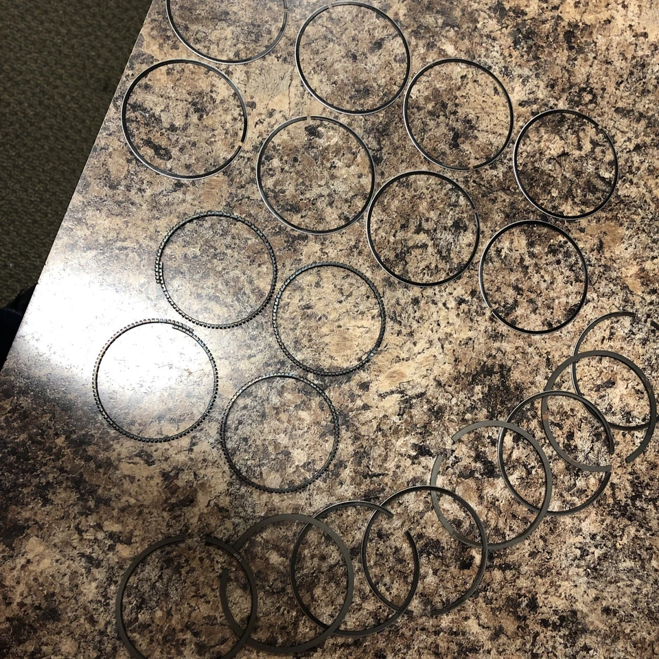 Anéis de pistão NOS Sealed Power E-595KC para Mazda 626, B2000 1982-84 F+S - Imagem 3 de 3