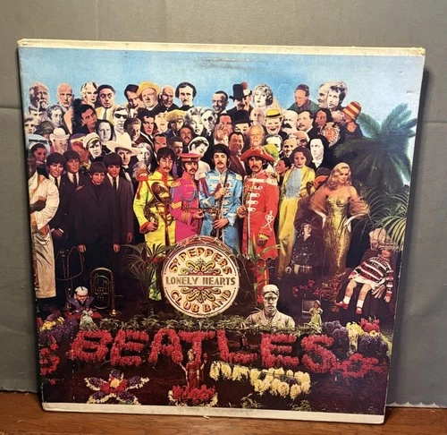 The Beatles-Sgt. Pepper's Lonely Hearts Club Band Gatefold W/Picture SMAS-2653