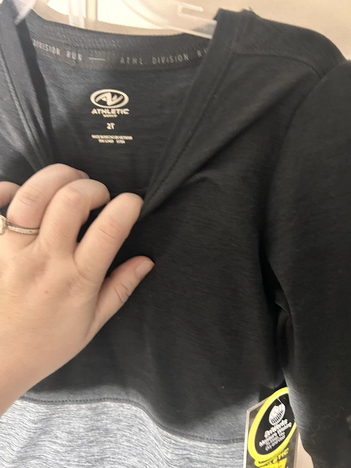 Conjunto de pantalones/mangas largas negros y grises talla 2T Athletic Division para niños pequeños nuevos con etiquetas Foto 4 de 4