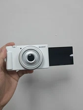 Mint Sony ZV-1F 20.1MP 4K f/2 Vlogging Compact Digital Camera - White